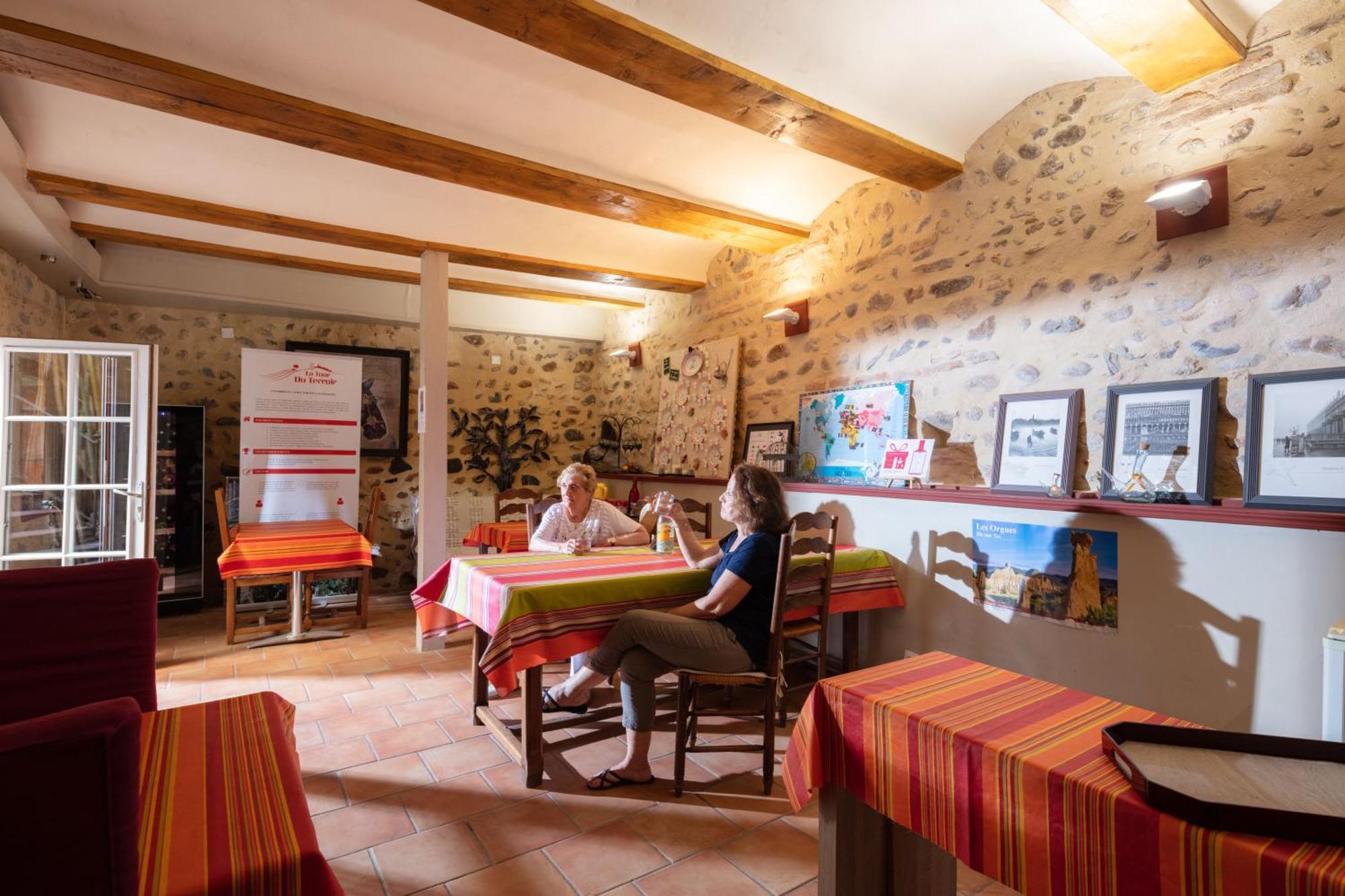 La Tour Du Terroir Bed & Breakfast Rivesaltes Exterior photo