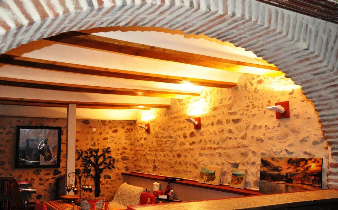 La Tour Du Terroir Bed & Breakfast Rivesaltes Exterior photo